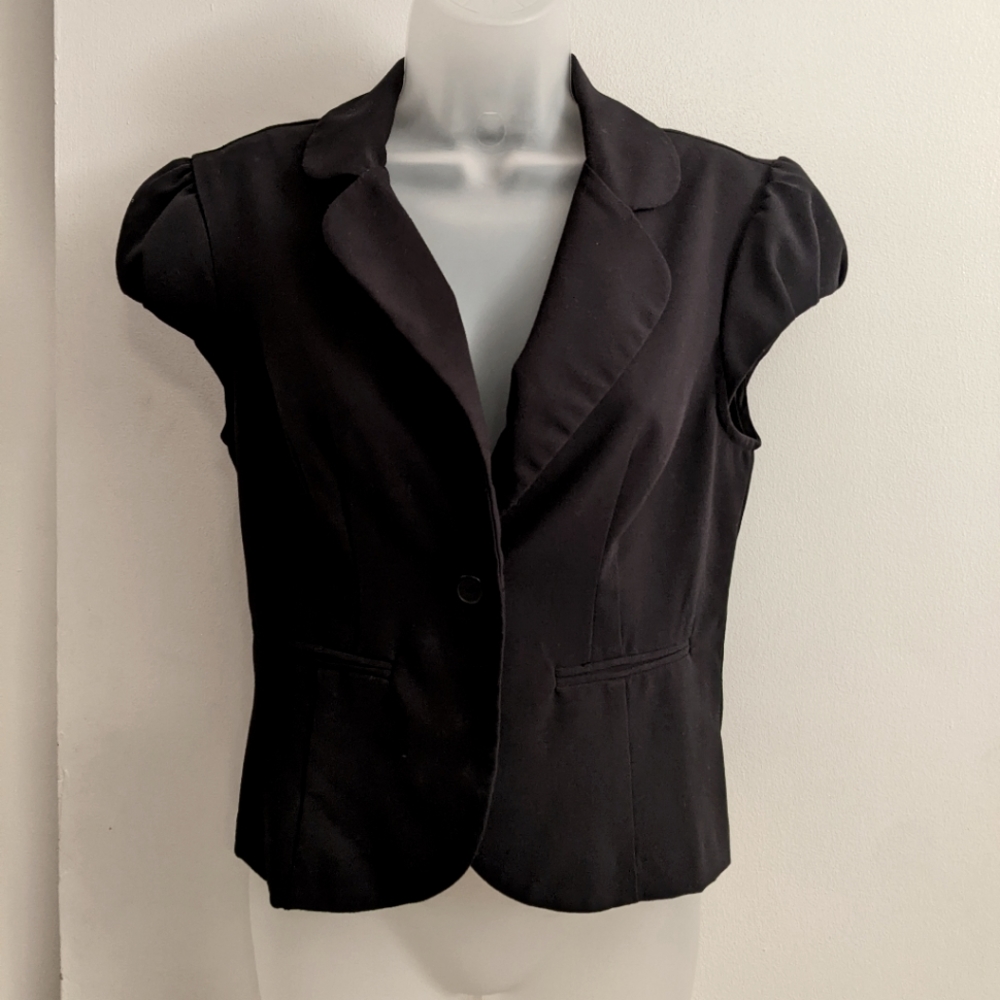 💖 $5 Black Short Sleeve Blazer